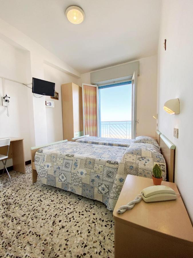 Hotel Dinarica Маротта Экстерьер фото