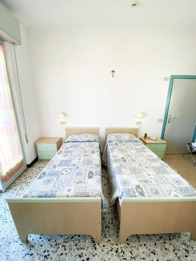 Hotel Dinarica Маротта Экстерьер фото