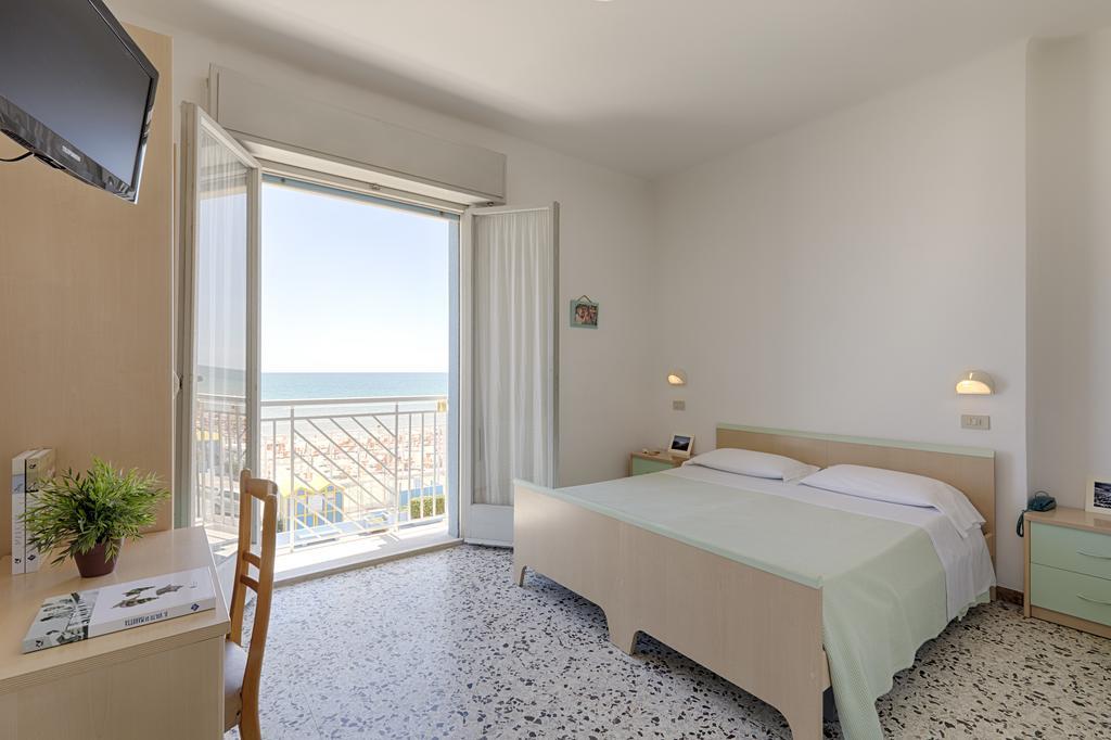 Hotel Dinarica Маротта Экстерьер фото